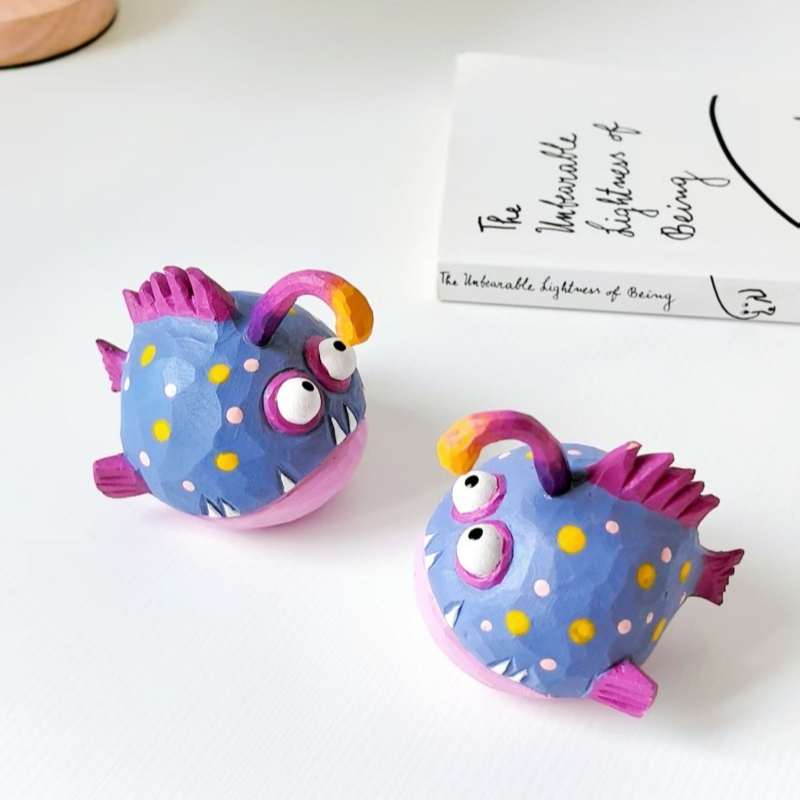 Photography Desk - Patung Miniatur Ikan Lentera Buatan Tangan